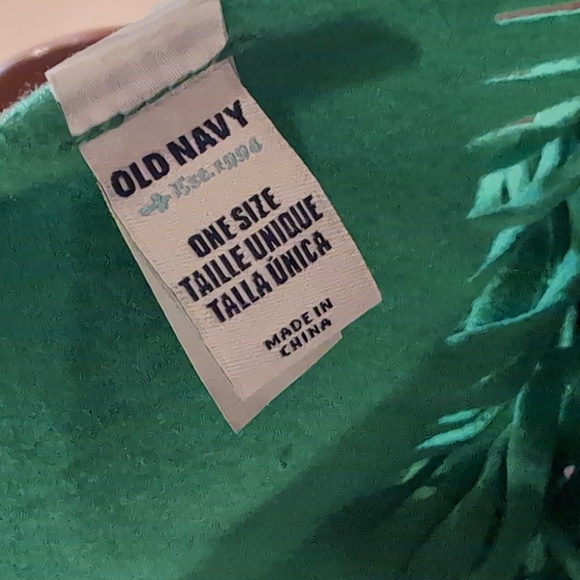 EUC Old Navy Womens Green Scarf with Fringes - Picture 7 of 7